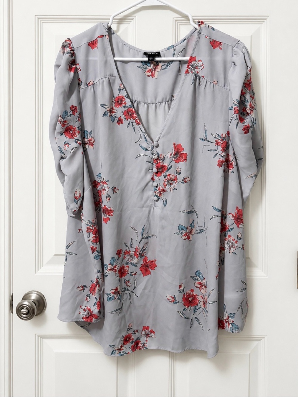 torrid Gray Floral V-Neck Blouse with Red Accents